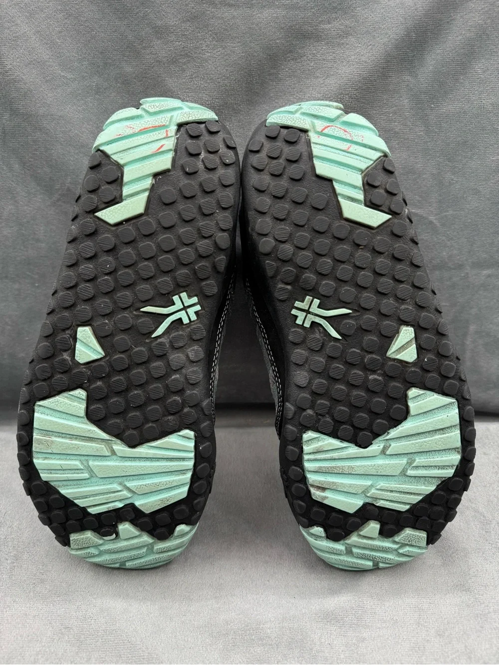 Kuru Chicane Sneakers Women’s Size 7 Black Teal Walking‎ Comfort Shoes